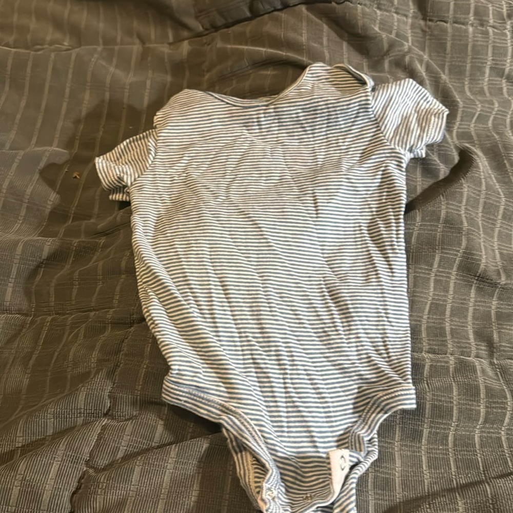 Baby body suit